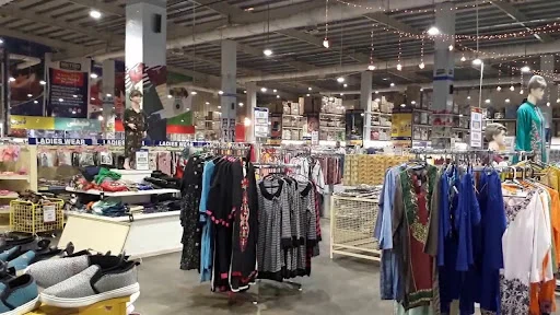 Bradford Asian Clothes Mall