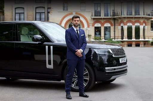 How to Choose a Perfect Chauffeur for Wedding Cars?